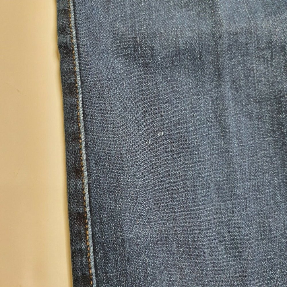 FRAME Distressed Le Mini Boot Mid Rise Jeans - Picture 9 of 10